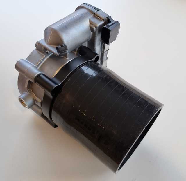 Adapter slangetilkobling 3,5" til Bosch e-gasspjeld 82mm
